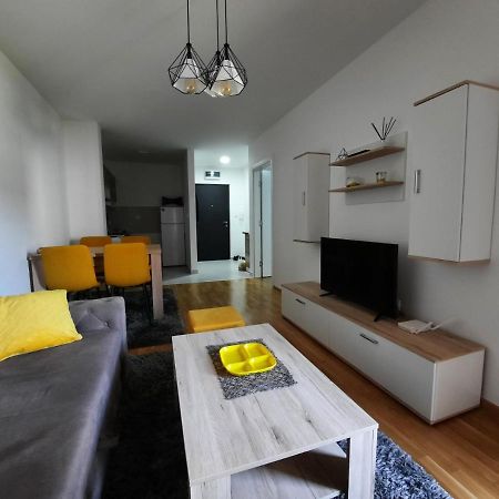 Apartman Bulevar Ντόμποϊ Εξωτερικό φωτογραφία