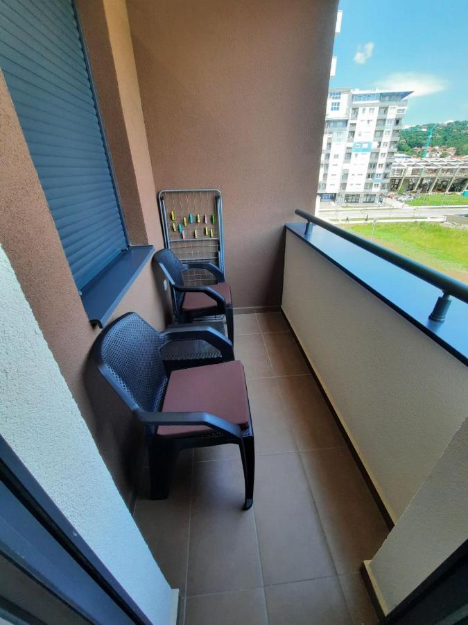 Apartman Bulevar Ντόμποϊ Εξωτερικό φωτογραφία