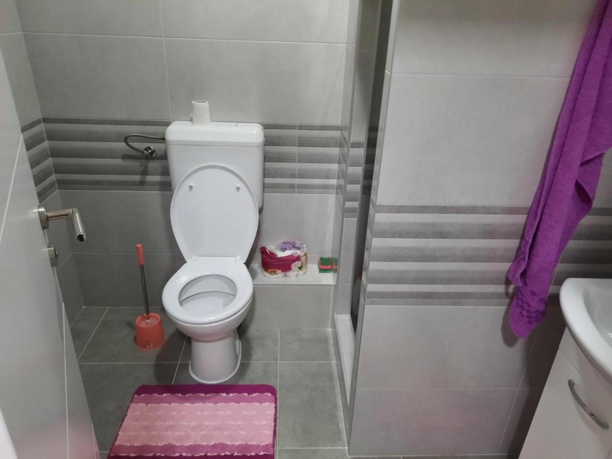 Apartman Bulevar Ντόμποϊ Εξωτερικό φωτογραφία
